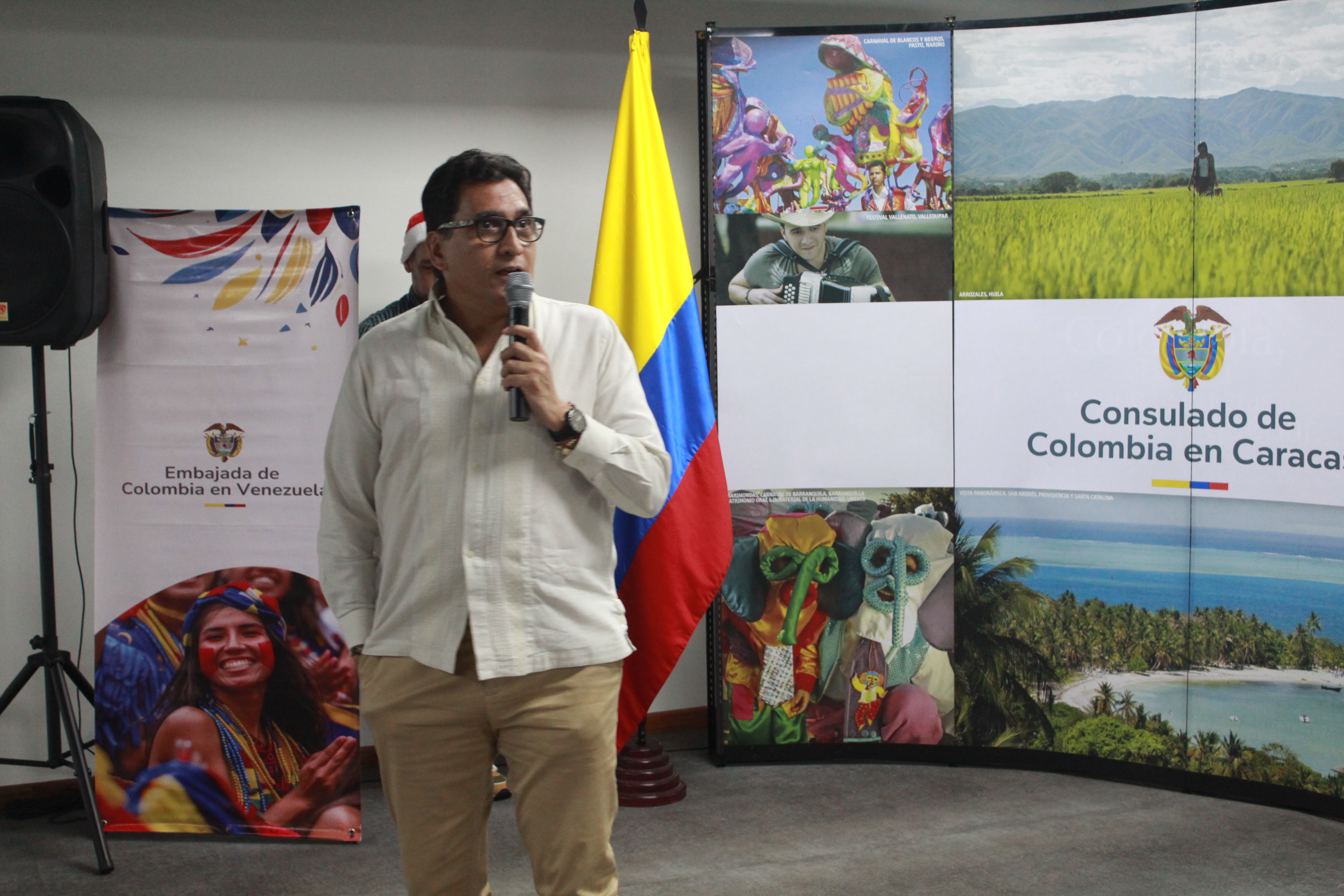 Lazos Fuertes por la Tradición: Embajada y Consulado lideran en Caracas la Gran Fiesta del Día de las Velitas para Unir a los Colombianos