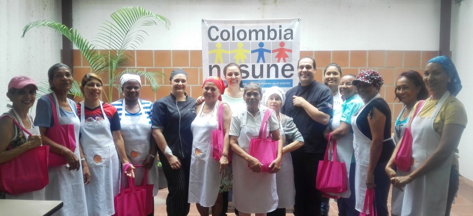 Primer curso de panadería para mujeres en Caracas